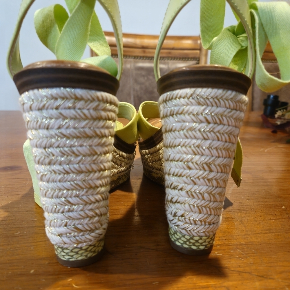 Vince Camuto Pharrah Yellow Leather Espadrille Wedge Sandal 8.5 NWT - Picture 6 of 9